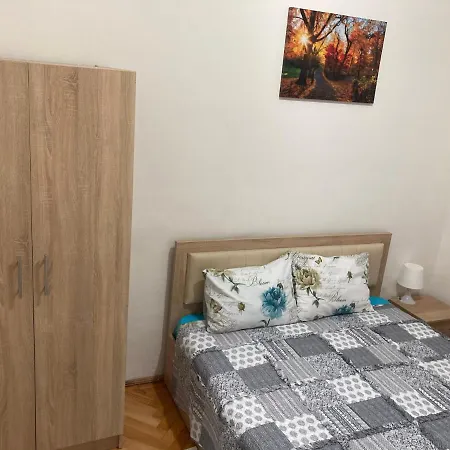 Irina Apartments Piteşti Extérieur photo