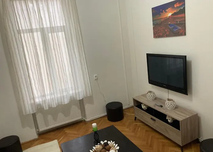 Irina Apartments