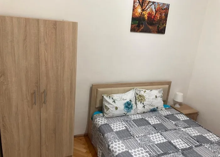 Irina Apartments